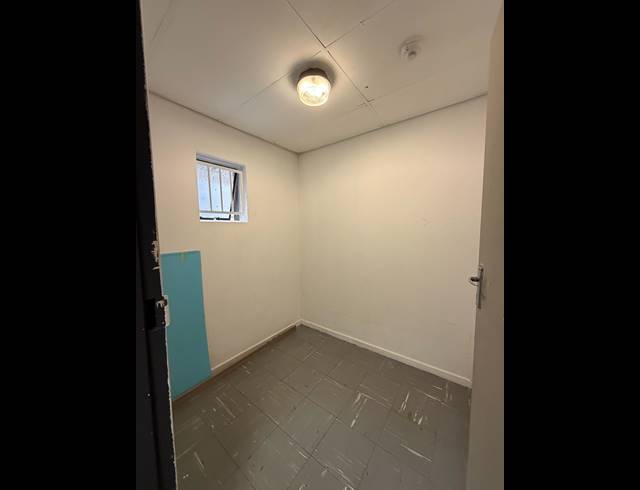 154M² BUILDING TO LET IN CAPE TOWN CITY CENTRE
